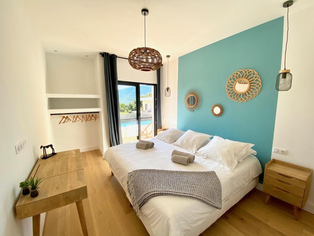 Villas De Standing Avec Magnifique Vue Mer Et Piscines Privees, Sagone Sagone  Exterior foto